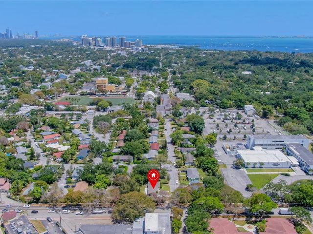 Home for rent at 255 Grant Dr - photo 7470636