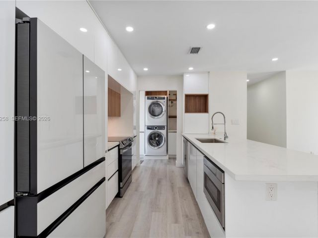 Home for rent at 255 Grant Dr - photo 7470640