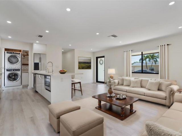 Home for rent at 255 Grant Dr - photo 7470643