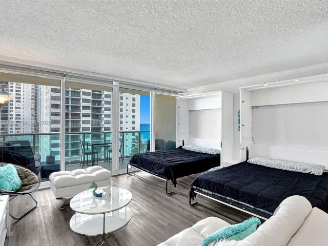 condo for rent in Hollywood - 2501 S Ocean Dr 804 (Available Oct 16) - MondialRealty