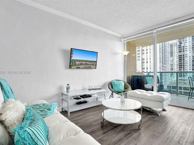 condo for rent in Hollywood - 2501 S Ocean Dr 804 (Available Oct 16) - MondialRealty