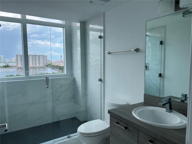 Apartment for rent  Unit #1105 - photo 7525994