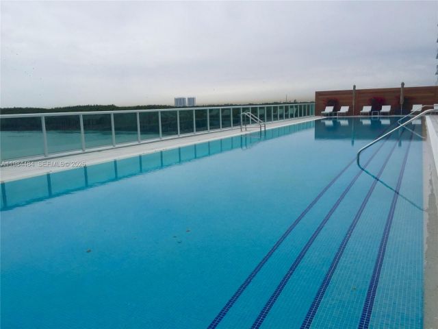 Apartment for rent  Unit #1105 - photo 7525997