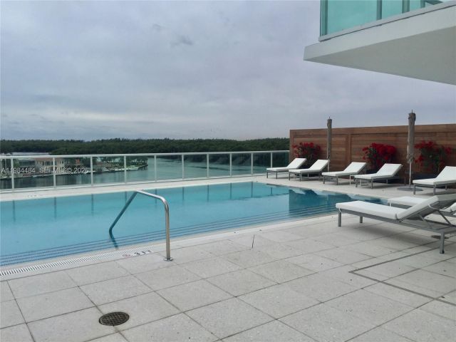 Apartment for rent  Unit #1105 - photo 7525998