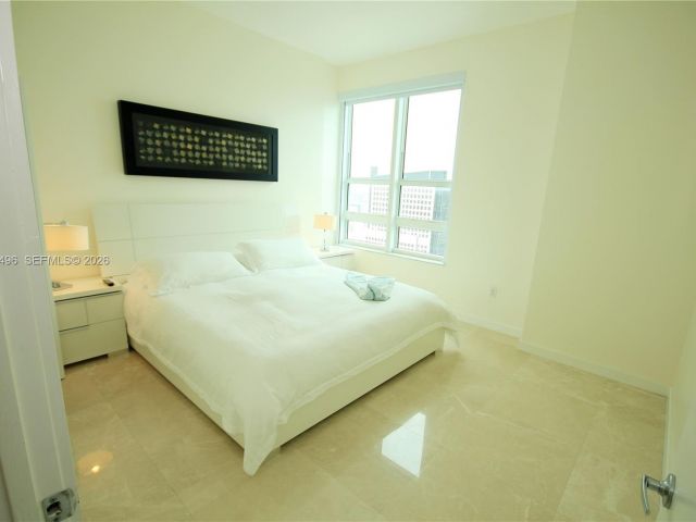 Apartment for rent  Unit #4708 - photo 7461428