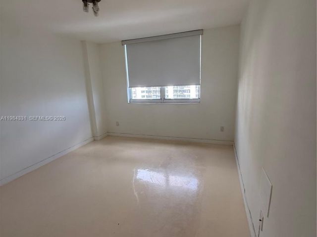 Apartment for rent  Unit #1611 - photo 7478969