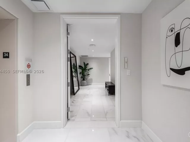 4-bedroom condo for sale in Miami - 700 NE 26th Ter 3401 - MondialRealty