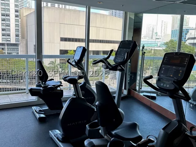 2-bedroom condo for sale in Miami - 31 SE 5th St 3916 - MondialRealty
