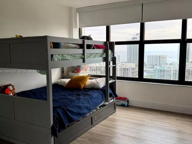 2-bedroom condo for sale in Hallandale Beach - 2500 Parkview Dr 2401 - MondialRealty