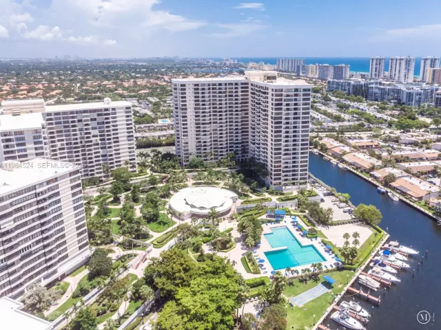 2-bedroom condo for sale in Hallandale Beach - 2500 Parkview Dr 2401 - MondialRealty