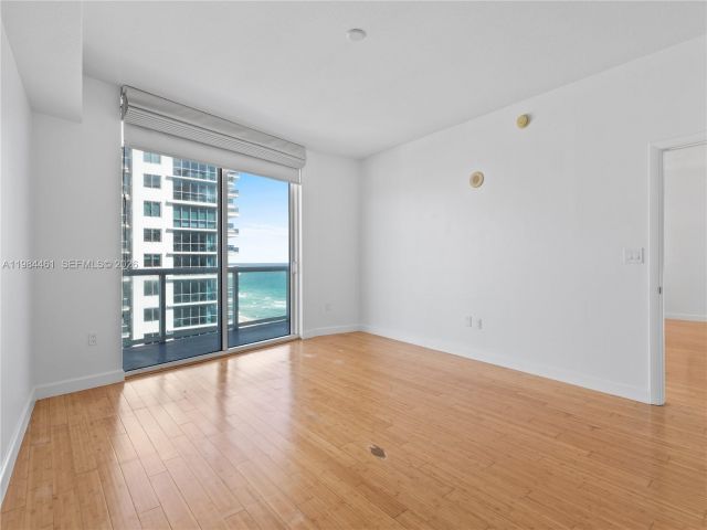 Apartment for rent  Unit #1610 - photo 7502485