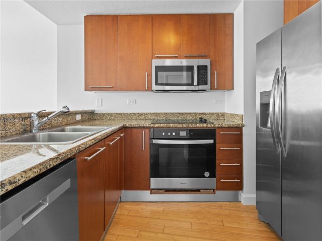 Apartment for rent  Unit #1610 - photo 7502487