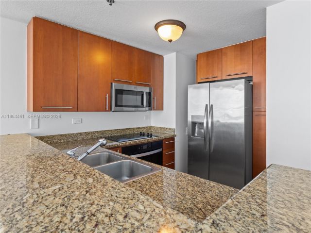 Apartment for rent  Unit #1610 - photo 7502488