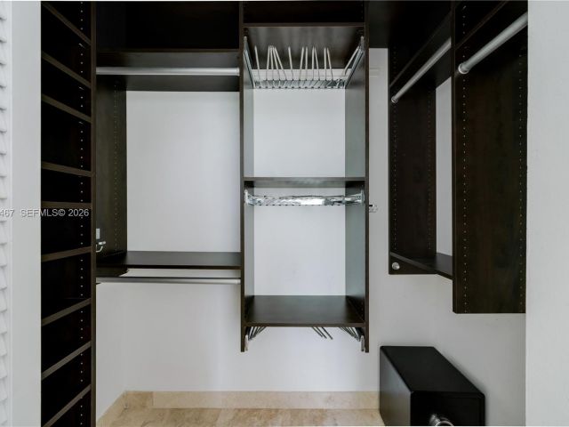 Apartment for rent  Unit #1403 - photo 7461389