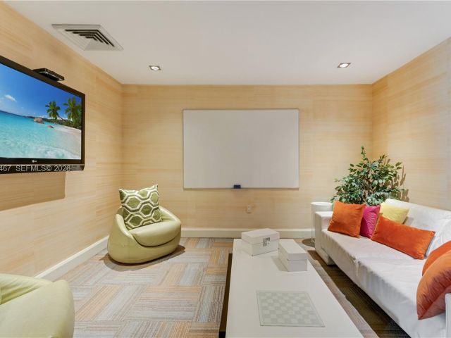 Apartment for rent  Unit #1403 - photo 7461394