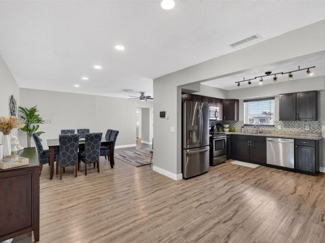 Home for sale at 1401 NW 46th St - photo 7534835