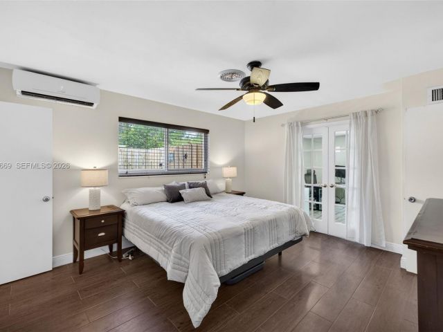 Home for sale at 1401 NW 46th St - photo 7534841