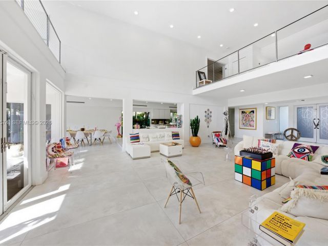 Home for rent at 3401 NE 165th St - photo 7480669