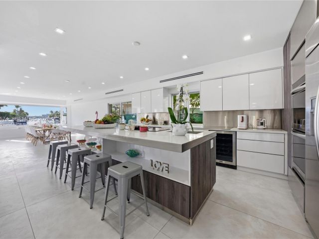 Home for rent at 3401 NE 165th St - photo 7480677