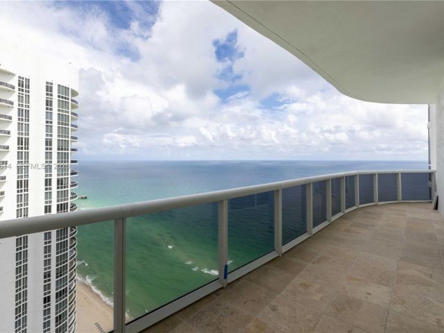 Apartment for rent  Unit # - photo 7497512