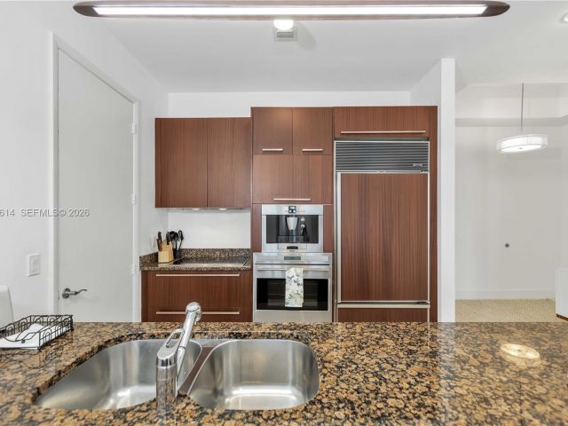 Apartment for rent  Unit # - photo 7497520