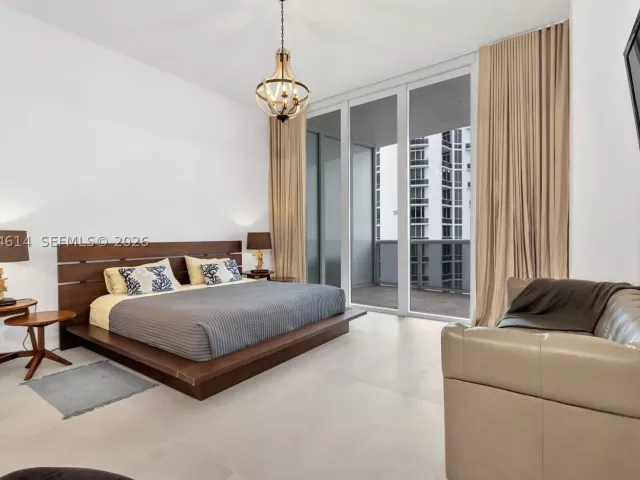 3-bedroom condo for rent in Sunny Isles Beach -  - MondialRealty