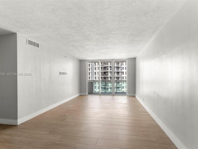 Apartment for rent  Unit #1145 - photo 7466694