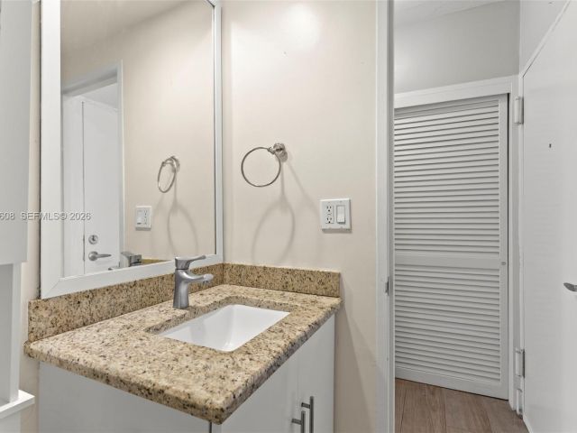 Apartment for rent  Unit #1145 - photo 7466713