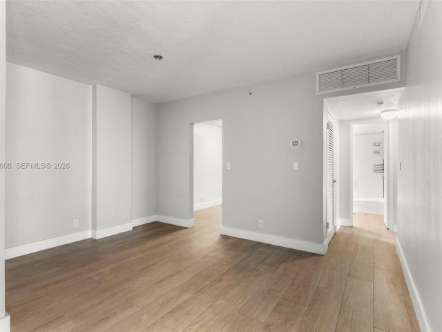 Apartment for rent  Unit #1145 - photo 7466715