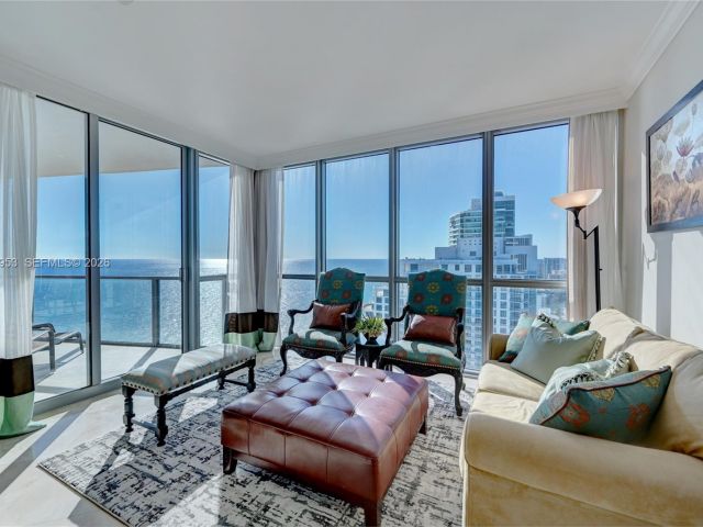 Apartment for sale  Unit #3203 - photo 7452028