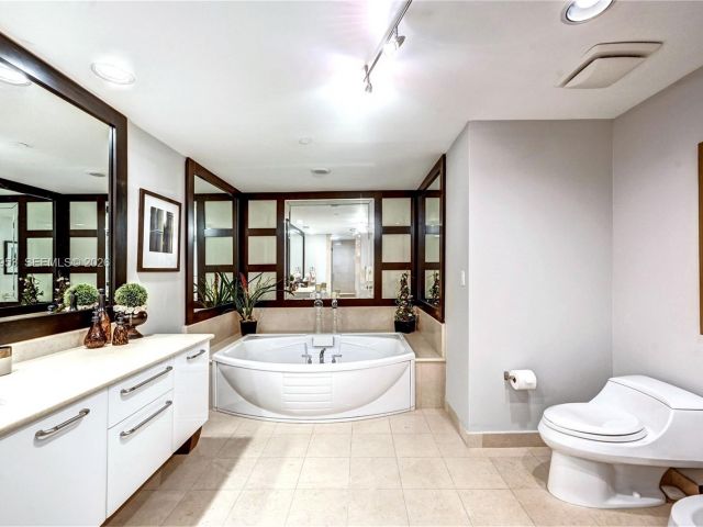 Apartment for sale  Unit #3203 - photo 7452039