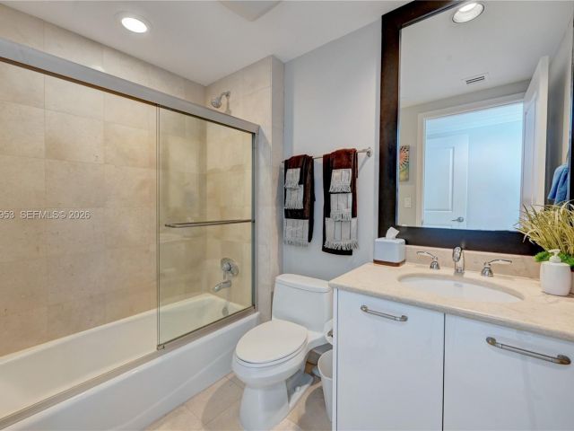 Apartment for sale  Unit #3203 - photo 7452044