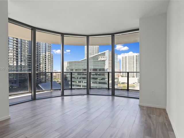 Apartment for rent  Unit # - photo 7452474