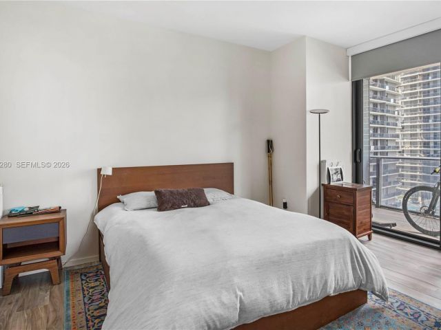 Apartment for rent  Unit # - photo 7452475