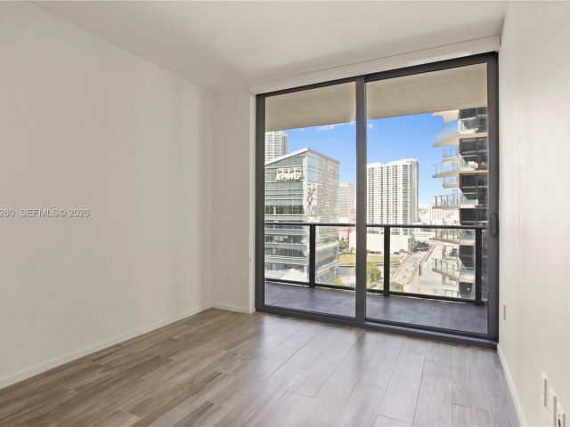 Apartment for rent  Unit # - photo 7452479