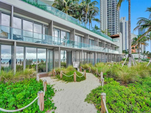 Apartment for rent  Unit #Cabana 8 - photo 7495638