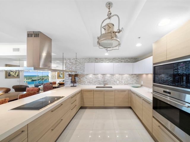 Apartment for rent  Unit #1803 - photo 7503553