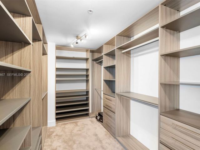 Apartment for rent  Unit #1803 - photo 7503561