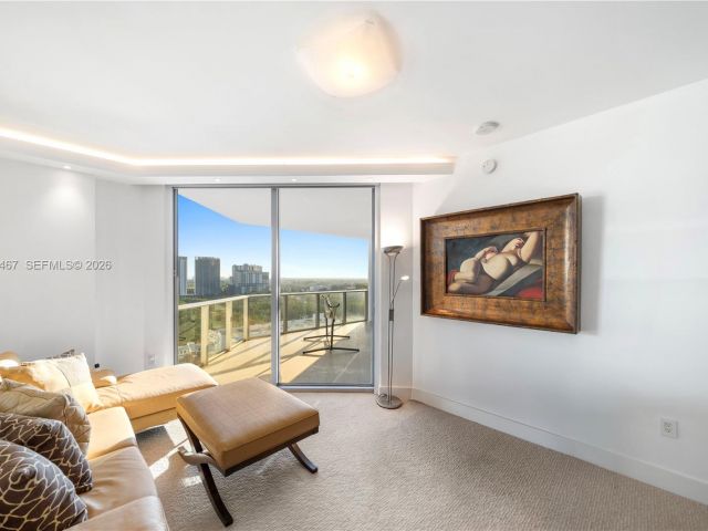 Apartment for rent  Unit #1803 - photo 7503562