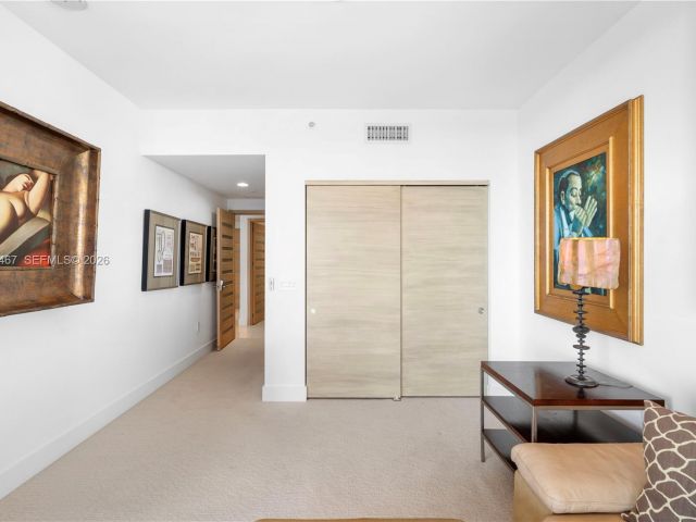 Apartment for rent  Unit #1803 - photo 7503563