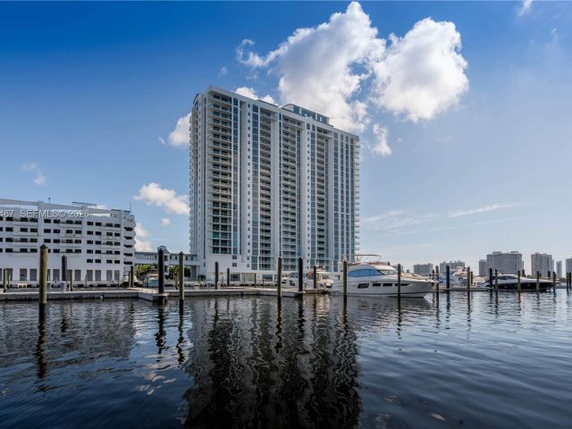 Apartment for rent  Unit #1803 - photo 7503567