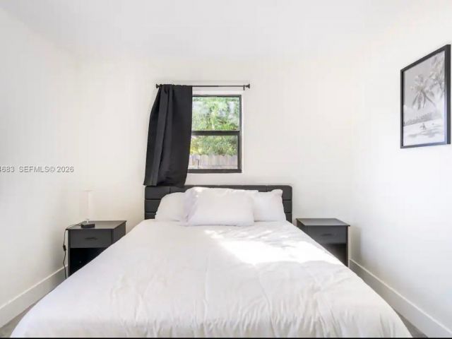 Home for rent at 1200 NW 18th Ct 1200 - photo 7481819