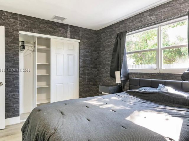 Home for rent at 1200 NW 18th Ct 1200 - photo 7481821