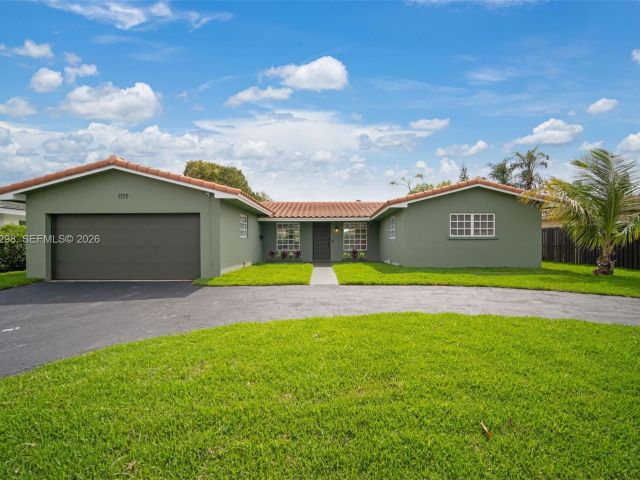 Home for sale at 1119 N 46th Ter - photo 7514686