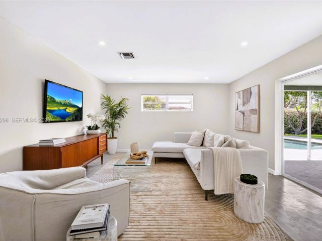 Home for sale at 1119 N 46th Ter - photo 7514700