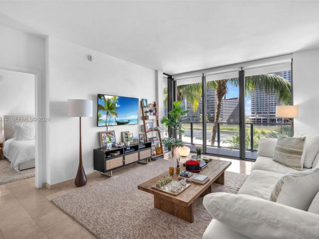 Apartment for sale  Unit #806 - photo 7520199