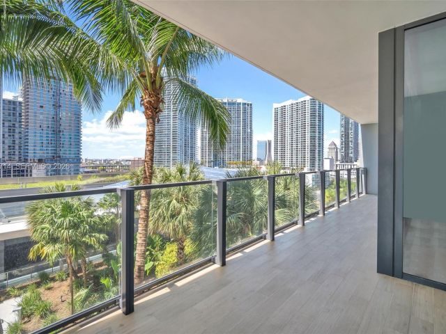 Apartment for sale  Unit #806 - photo 7520201