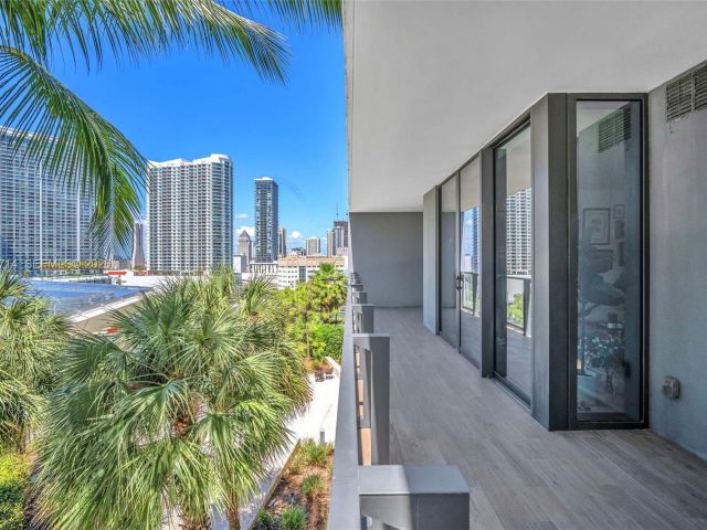 Apartment for sale  Unit #806 - photo 7520202