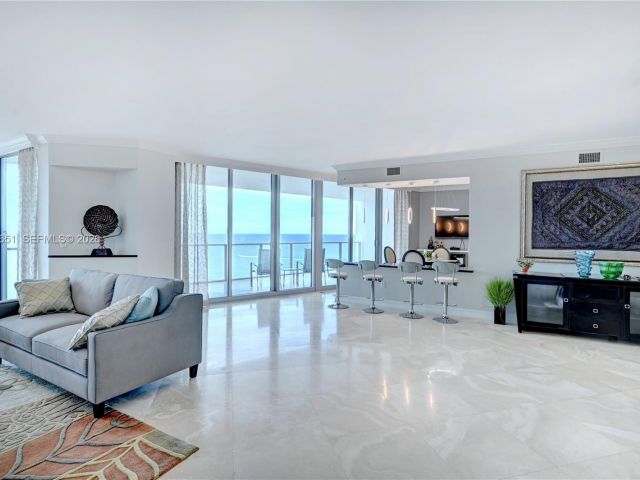 Apartment for rent  Unit #3203 - photo 7451995