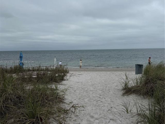 2-bedroom home for rent in Key Biscayne - 350 Grapetree Dr 410 - MondialRealty